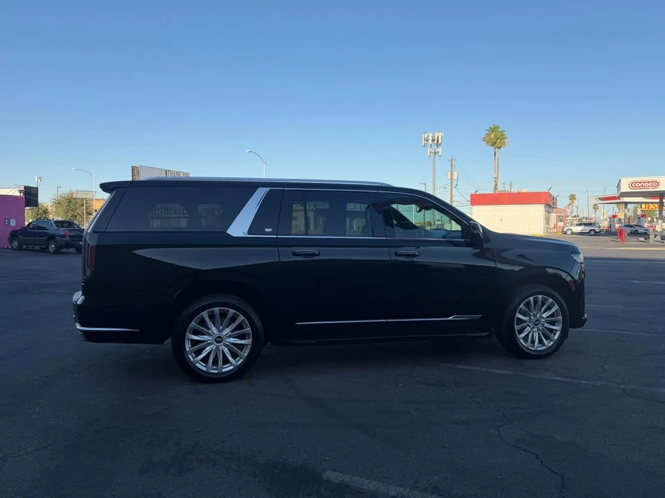 2021 Cadillac Escalade 5th Gen - Image 11 of 21