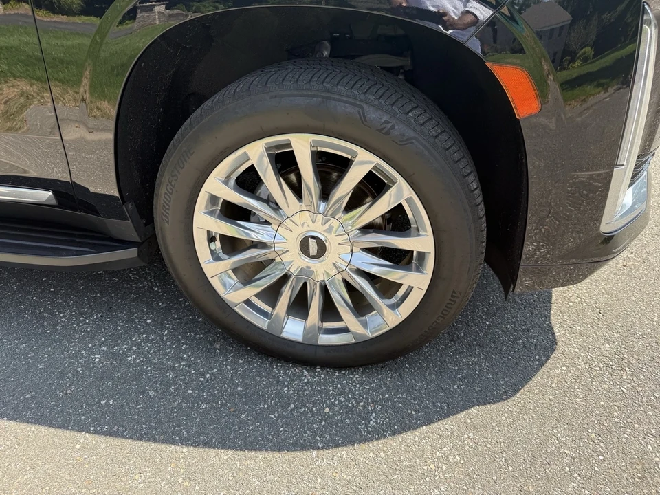 2021 Cadillac Escalade 5th Gen - Image 2 of 21