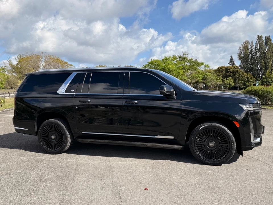 2021 Cadillac Escalade 5th Gen - Image 5 of 21