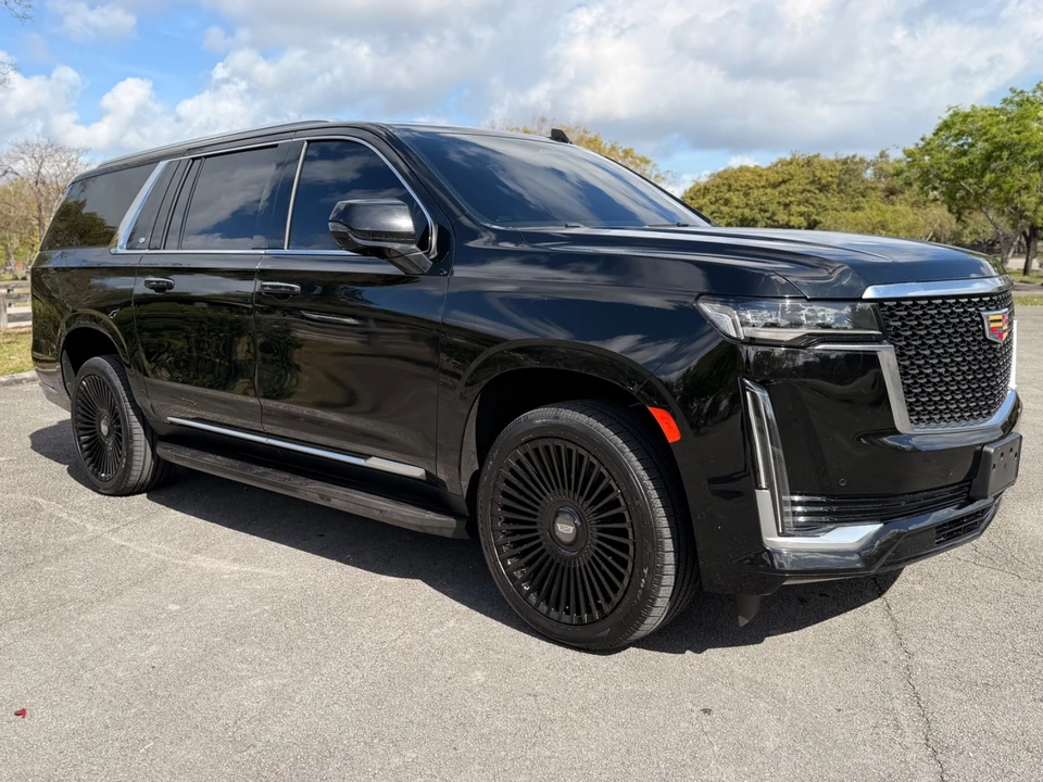 2021 Cadillac Escalade 5th Gen - Image 3 of 21