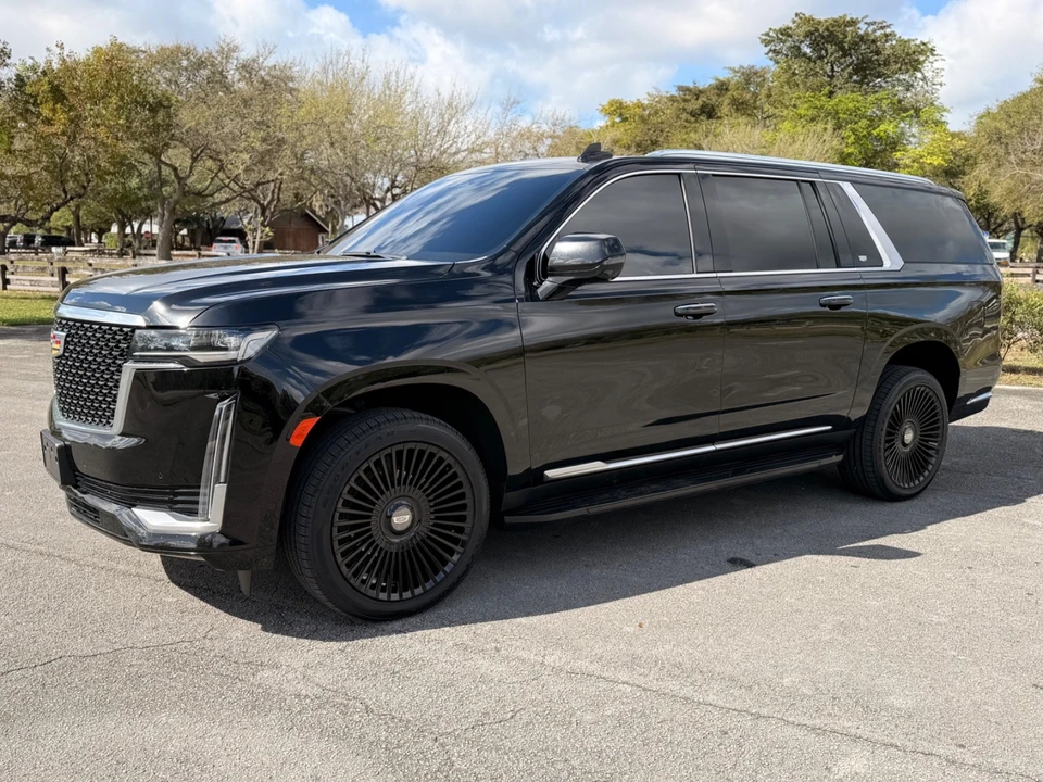 2021 Cadillac Escalade 5th Gen - Image 13 of 21