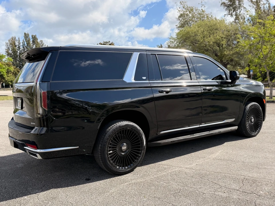 2021 Cadillac Escalade 5th Gen - Image 7 of 21