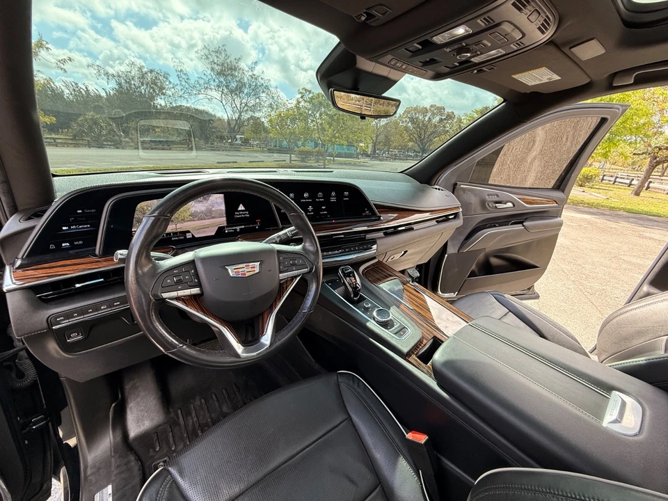 2021 Cadillac Escalade 5th Gen - Image 18 of 21