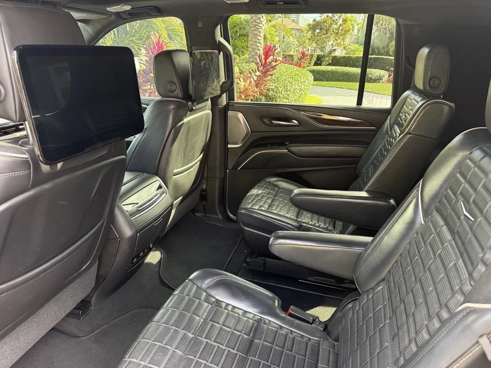 2021 Cadillac Escalade 5th Gen - Image 6 of 6