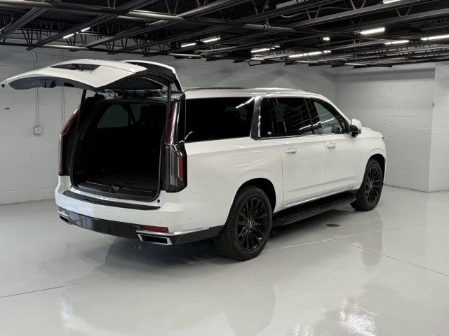 2021 Cadillac Escalade 5th Gen - Image 4 of 12