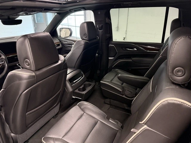 2021 Cadillac Escalade 5th Gen - Image 9 of 12