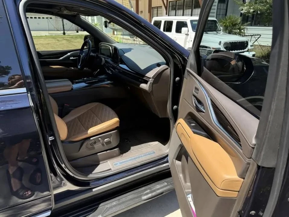 2021 Cadillac Escalade 5th Gen - Image 5 of 7