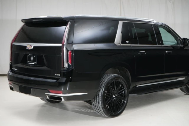 2021 Cadillac Escalade 5th Gen - Image 19 of 21