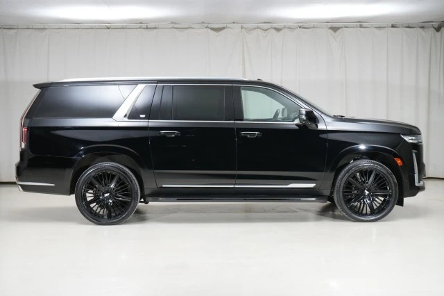 2021 Cadillac Escalade 5th Gen - Image 16 of 21