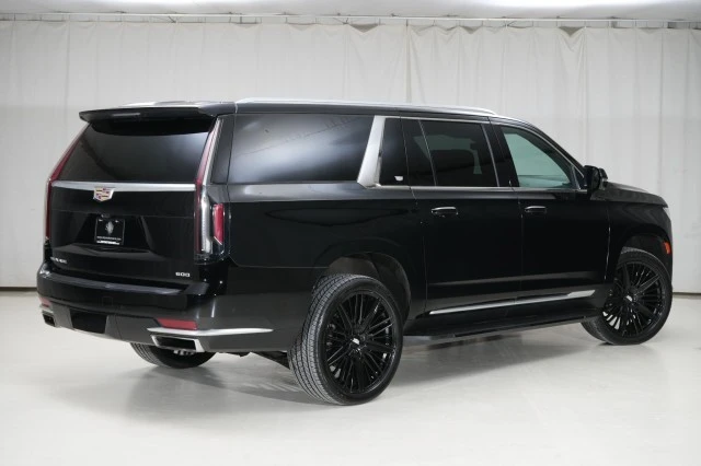 2021 Cadillac Escalade 5th Gen - Image 18 of 21