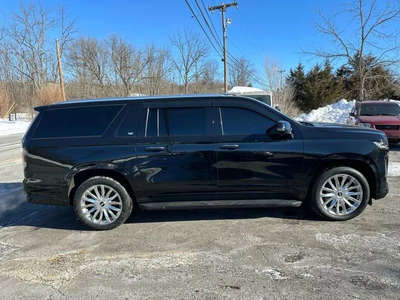 2021 Cadillac Escalade 5th Gen - Image 8 of 12