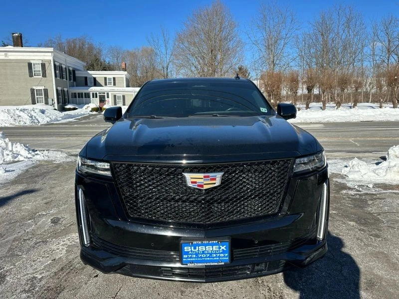2021 Cadillac Escalade 5th Gen - Image 2 of 12