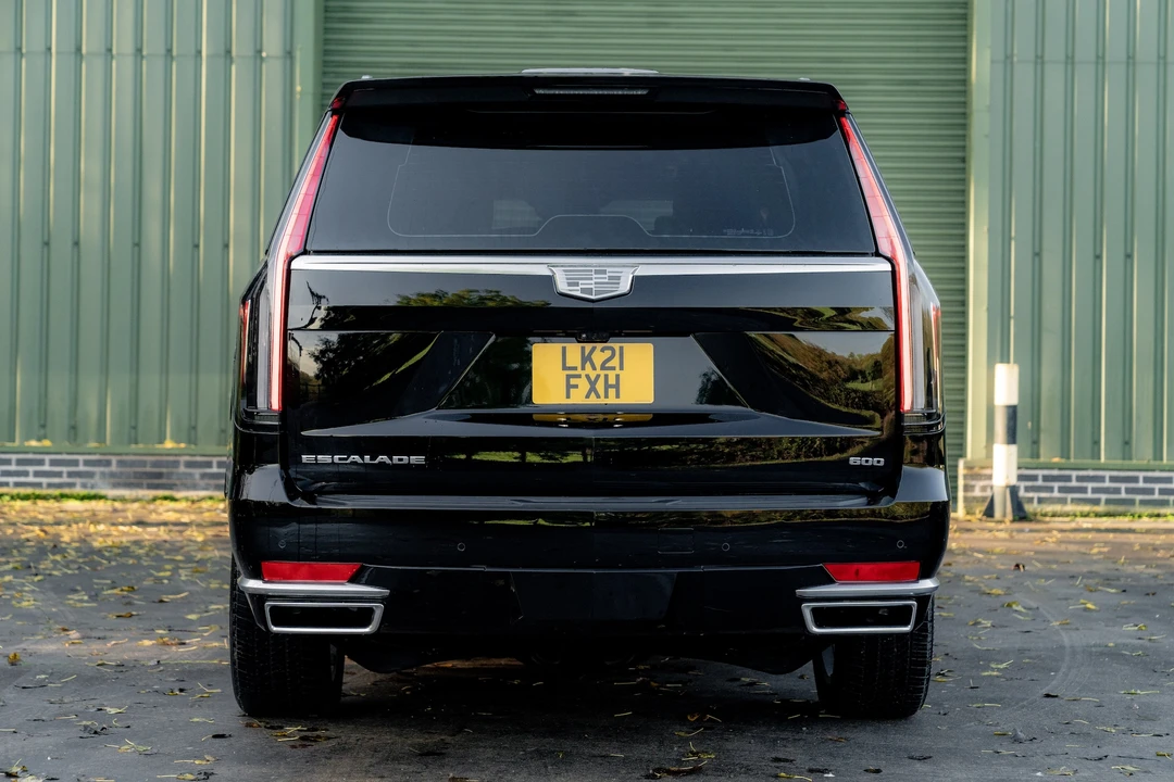 2021 Cadillac Escalade 5th Gen - Image 14 of 31