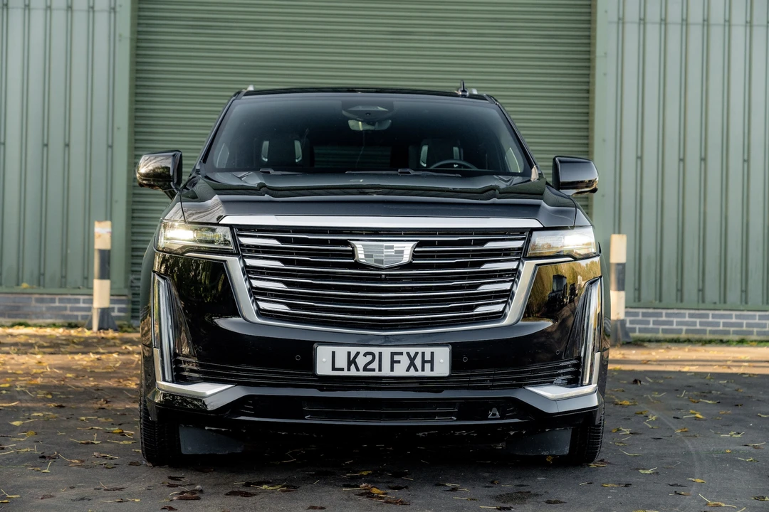 2021 Cadillac Escalade 5th Gen - Image 11 of 31