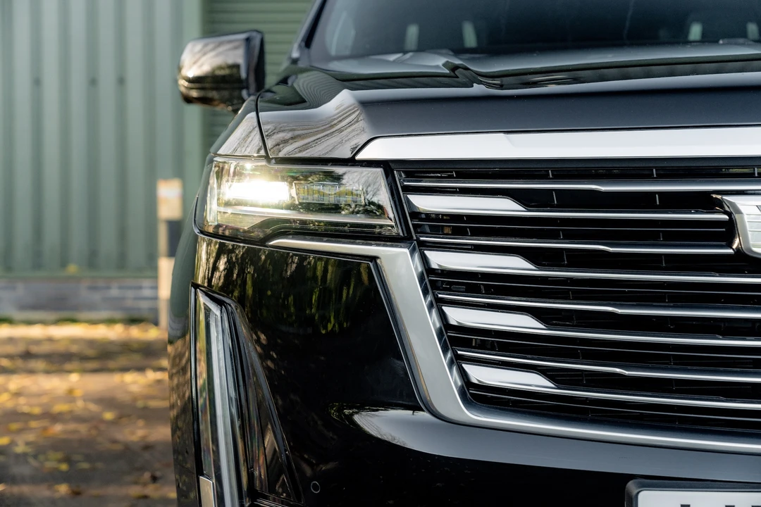 2021 Cadillac Escalade 5th Gen - Image 19 of 31