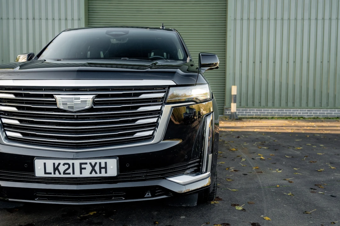 2021 Cadillac Escalade 5th Gen - Image 22 of 31