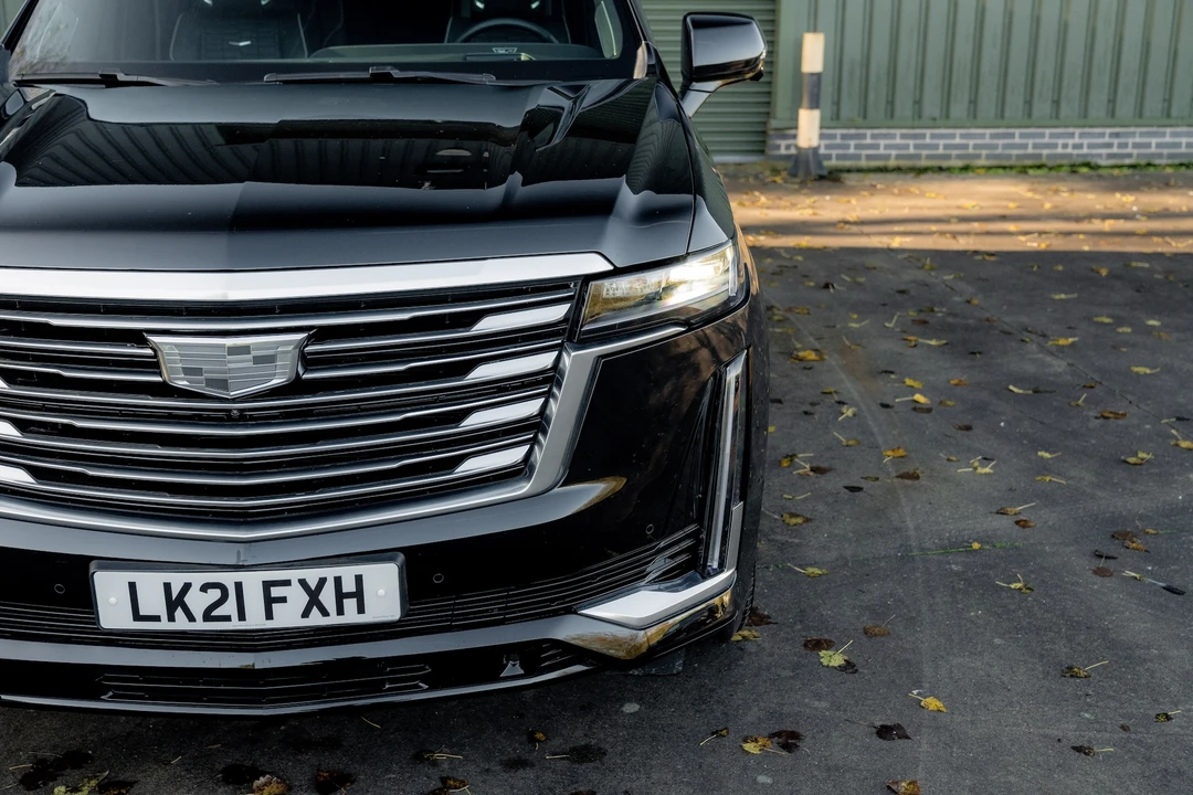 2021 Cadillac Escalade 5th Gen - Image 24 of 31