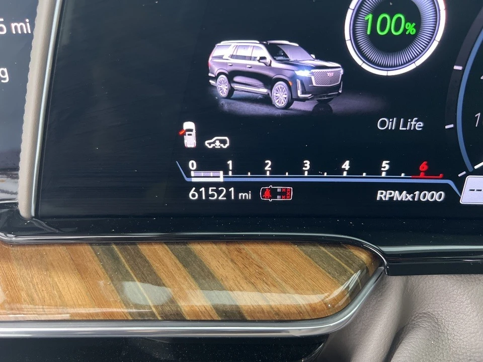 2021 Cadillac Escalade 5th Gen - Image 11 of 12