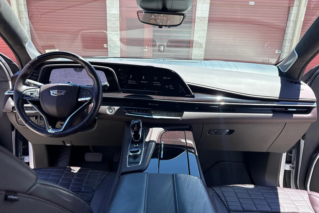 2021 Cadillac Escalade 5th Gen - Image 21 of 31