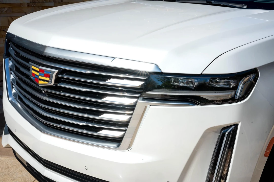 2021 Cadillac Escalade 5th Gen - Image 12 of 31