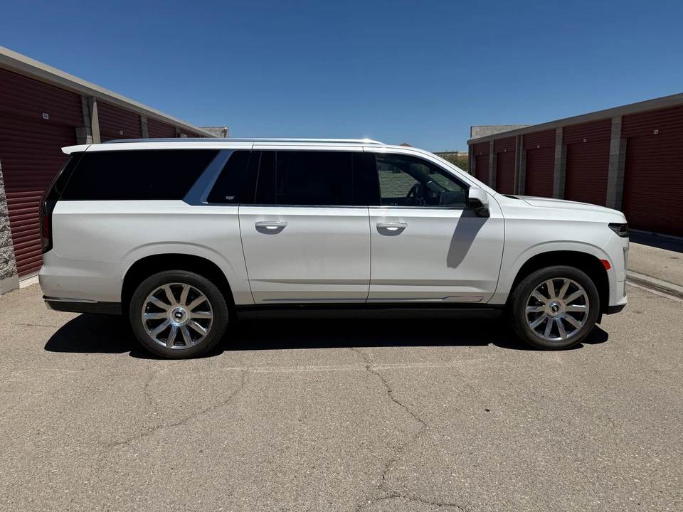2021 Cadillac Escalade 5th Gen - Image 9 of 31