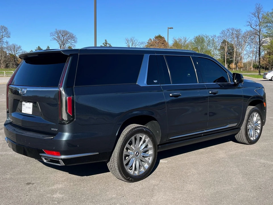 2021 Cadillac Escalade 5th Gen - Image 3 of 31