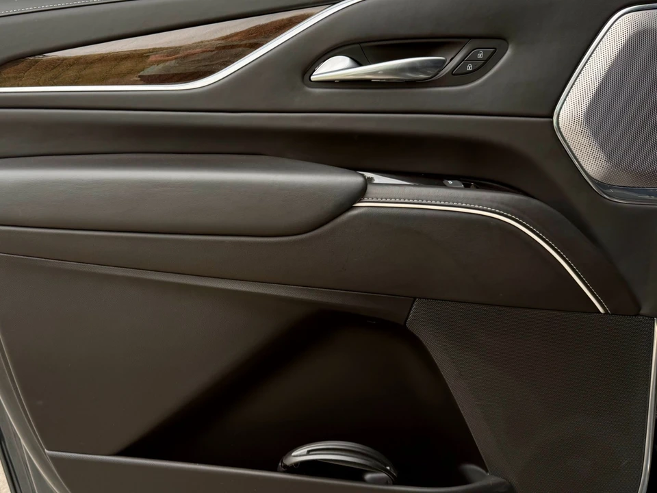 2021 Cadillac Escalade 5th Gen - Image 31 of 31