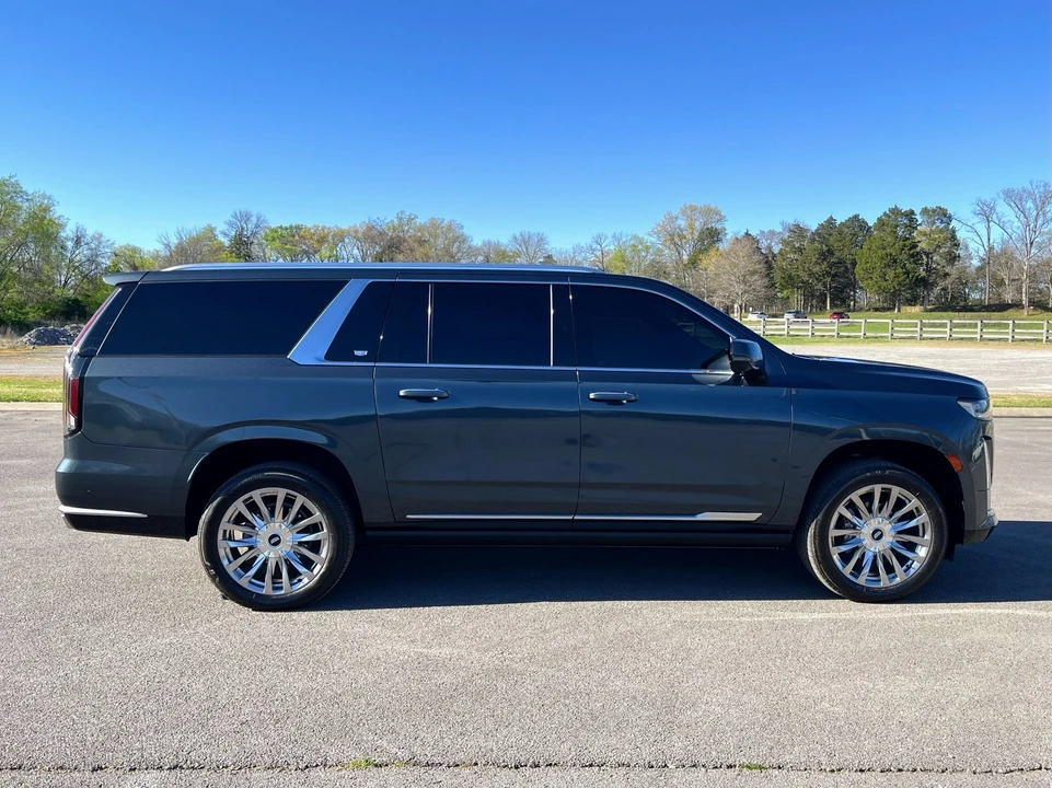 2021 Cadillac Escalade 5th Gen - Image 8 of 31