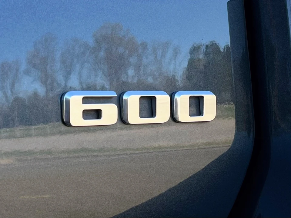 2021 Cadillac Escalade 5th Gen - Image 21 of 31