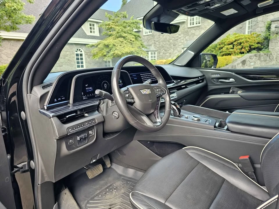2021 Cadillac Escalade 5th Gen - Image 15 of 20