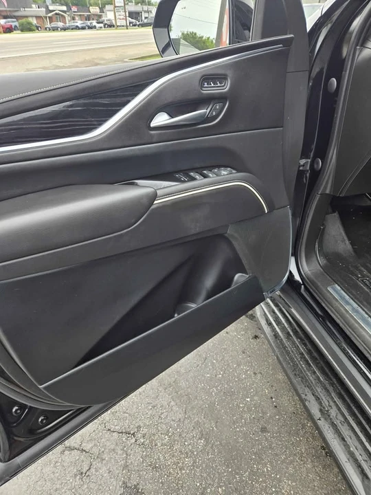 2021 Cadillac Escalade 5th Gen - Image 13 of 14
