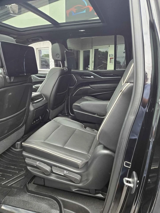 2021 Cadillac Escalade 5th Gen - Image 11 of 14