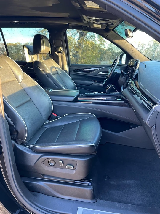 2021 Cadillac Escalade 5th Gen - Image 10 of 13