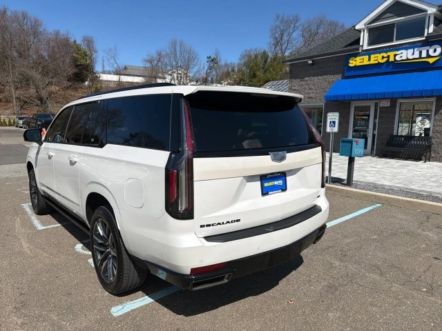 2021 Cadillac Escalade 5th Gen - Image 10 of 21