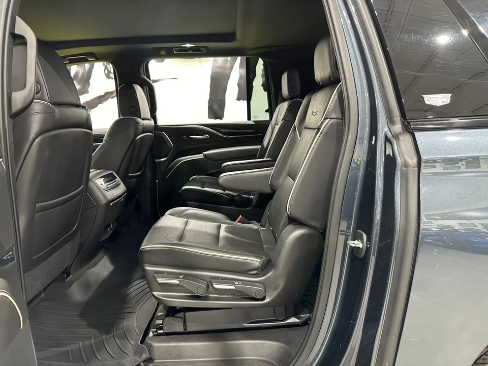2021 Cadillac Escalade 5th Gen - Image 19 of 20