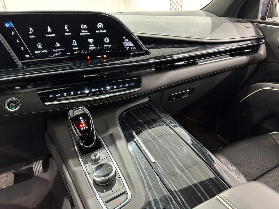 2021 Cadillac Escalade 5th Gen - Image 15 of 20
