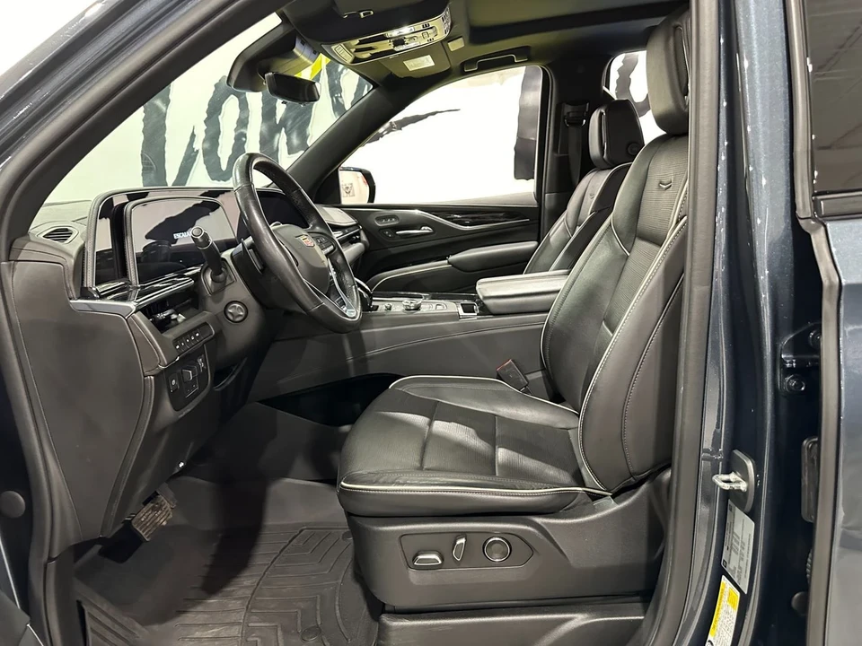 2021 Cadillac Escalade 5th Gen - Image 17 of 20