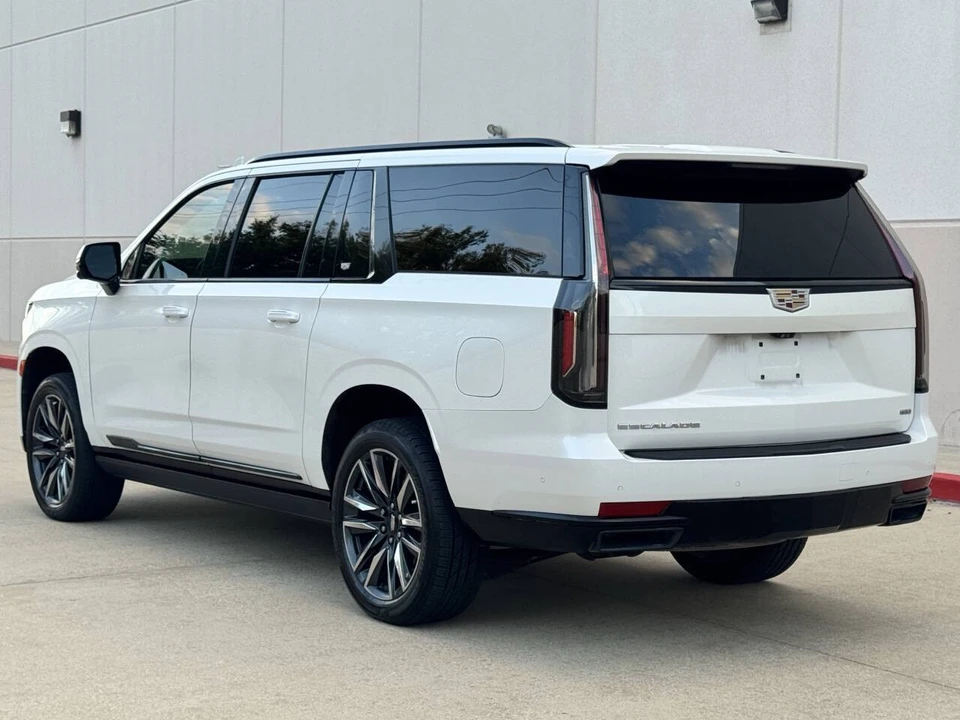 2021 Cadillac Escalade 5th Gen - Image 3 of 12