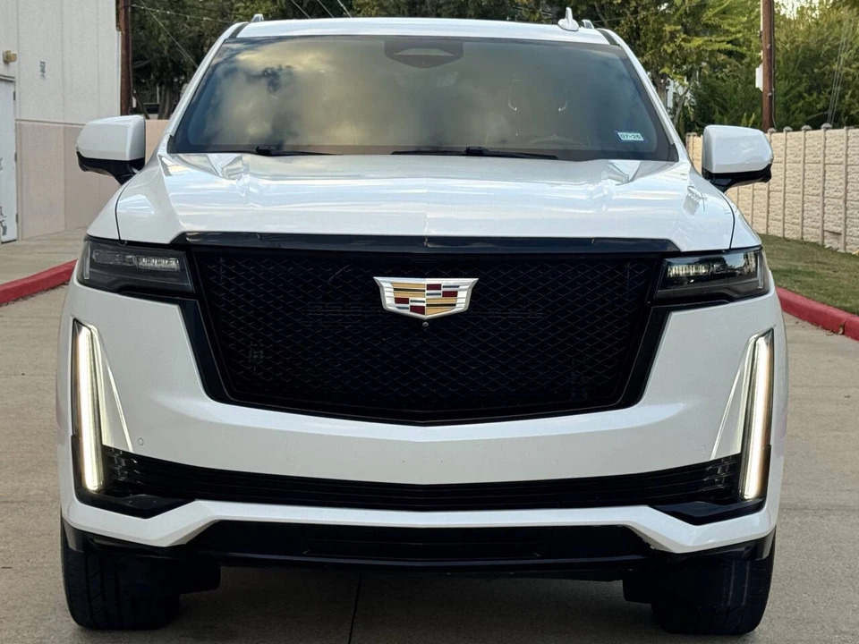 2021 Cadillac Escalade 5th Gen - Image 9 of 12