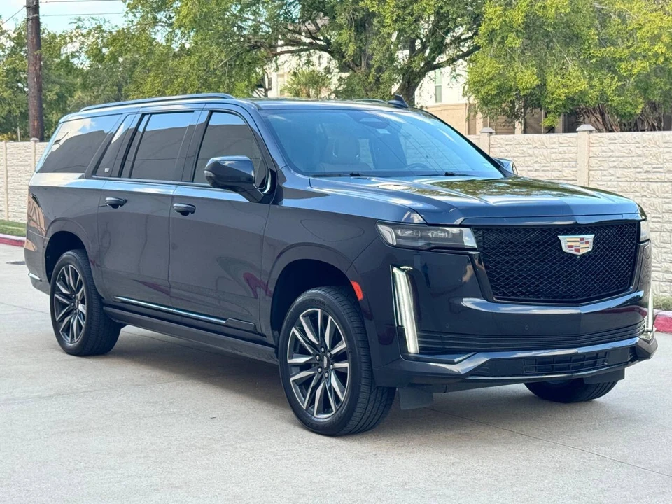 2021 Cadillac Escalade 5th Gen - Image 8 of 12