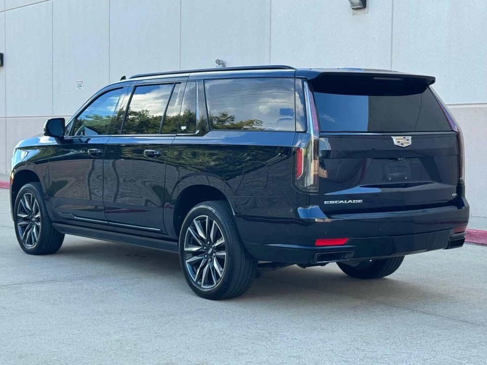 2021 Cadillac Escalade 5th Gen - Image 3 of 12