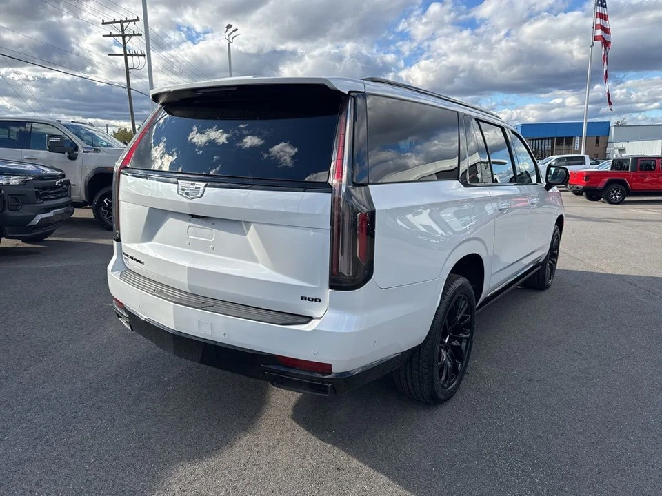 2021 Cadillac Escalade 5th Gen - Image 5 of 21