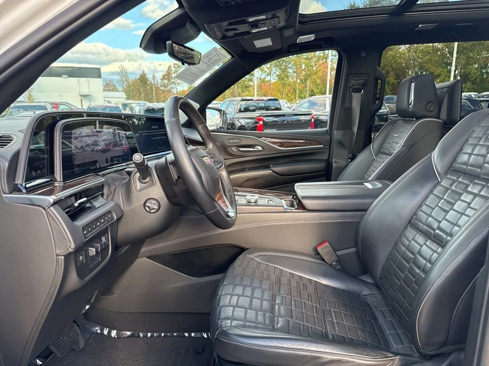 2021 Cadillac Escalade 5th Gen - Image 9 of 21
