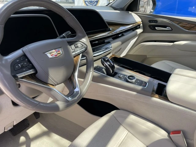 2021 Cadillac Escalade 5th Gen - Image 19 of 21