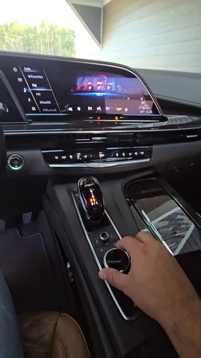 2021 Cadillac Escalade 5th Gen - Image 9 of 9