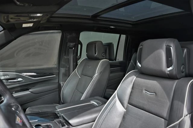 2021 Cadillac Escalade 5th Gen - Image 17 of 21