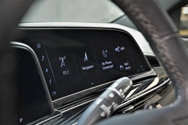 2021 Cadillac Escalade 5th Gen - Image 14 of 21