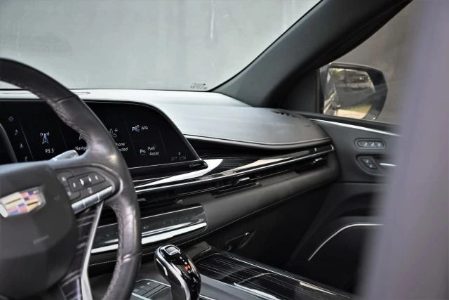 2021 Cadillac Escalade 5th Gen - Image 12 of 21