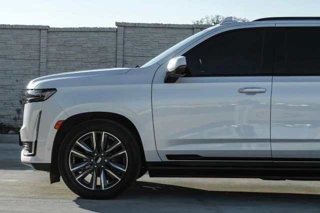 2021 Cadillac Escalade 5th Gen - Image 12 of 21