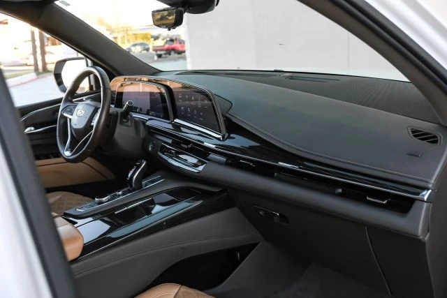 2021 Cadillac Escalade 5th Gen - Image 14 of 21